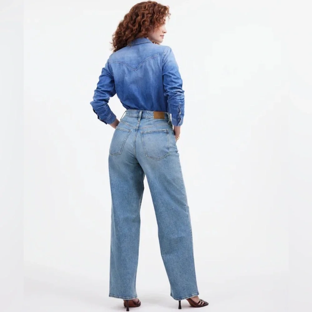 Madewell The Curvy Perfect Vintage Jeans - Picture 4 of 16